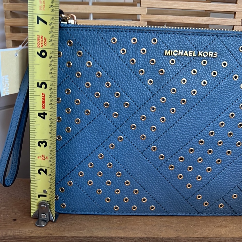 Michael Kors Jet Set Travel Clutch - Picture 3 of 17